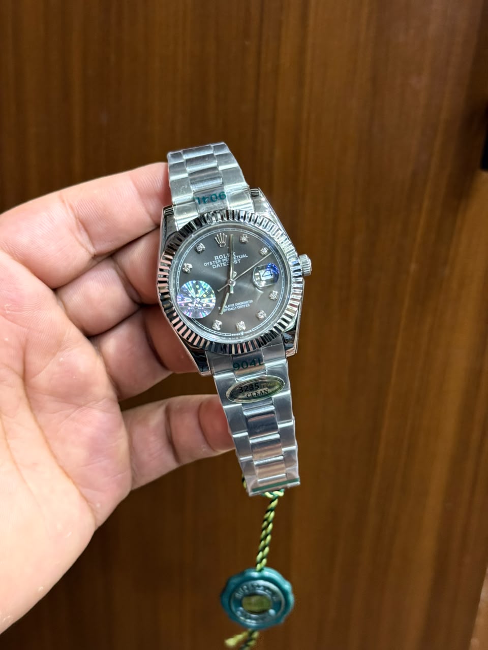Luxury Green Dial Datejust-Style Men’s Watch – Fluted Bezel & Stainless Steel Bracelet